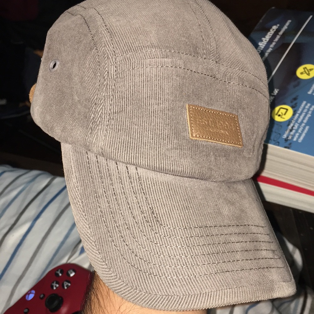 Grey hat